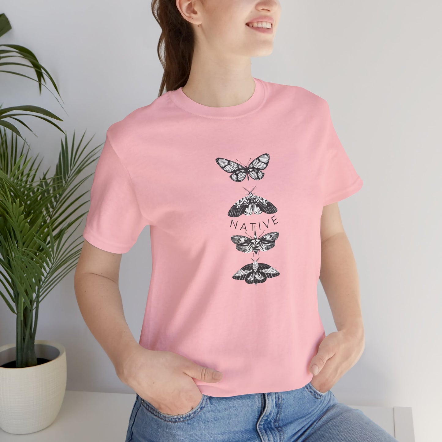 Native Unisex Tee - A Nature-Inspired Short Sleeve T-Shirt