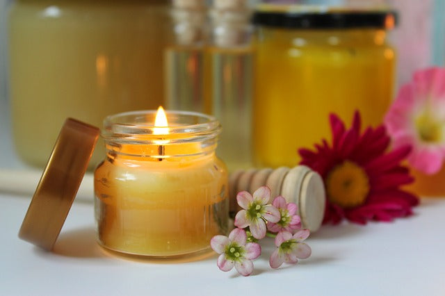 Easy DIY Aromatherapy Beeswax Candles