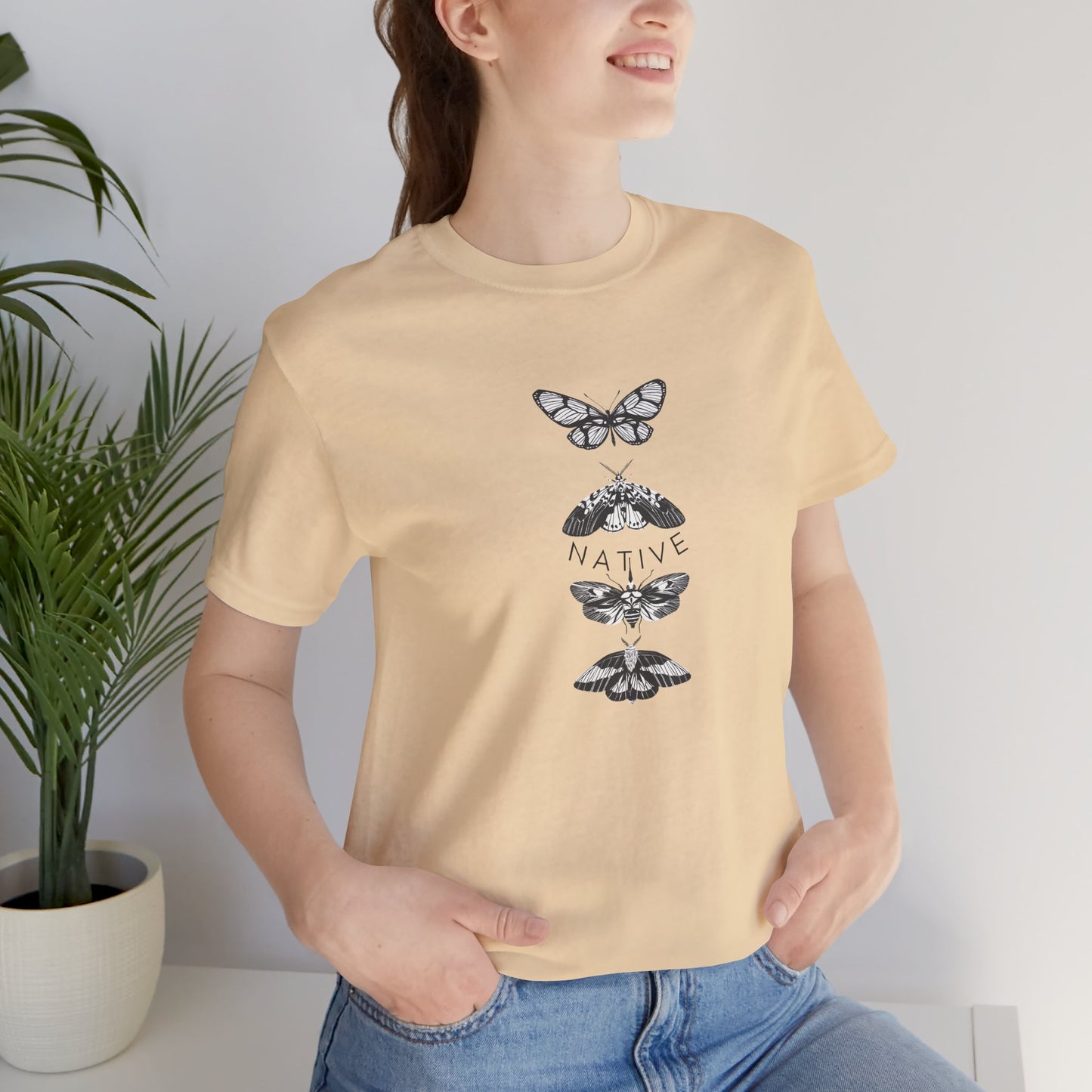 Native Unisex Tee - A Nature-Inspired Short Sleeve T-Shirt