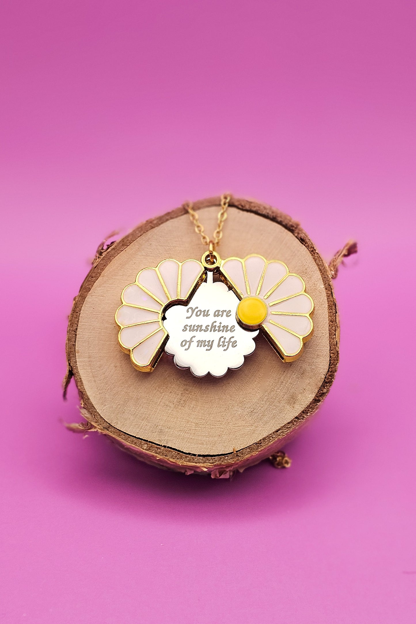 "You are My Sunshine" Daisy Necklace