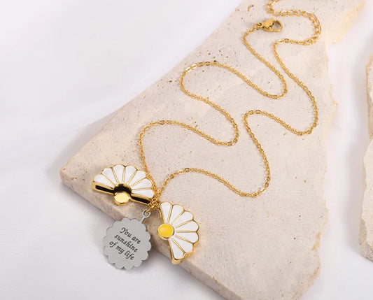 "You are My Sunshine" Daisy Necklace